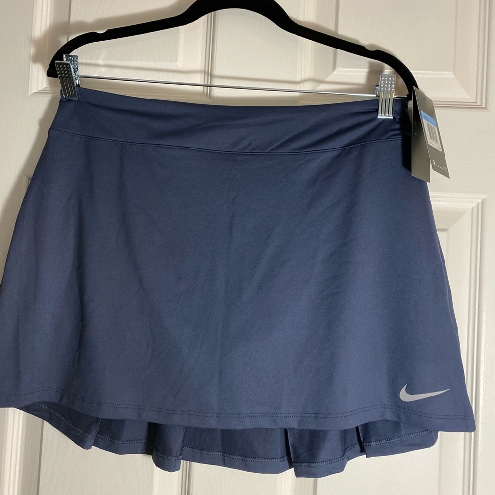 Nike golf skort size Medium. Dri-Fit Technology.